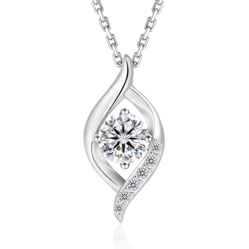 The Élara Teardrop Pendant