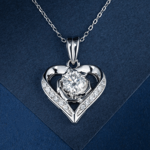 The Amour Heart Pendant Necklace